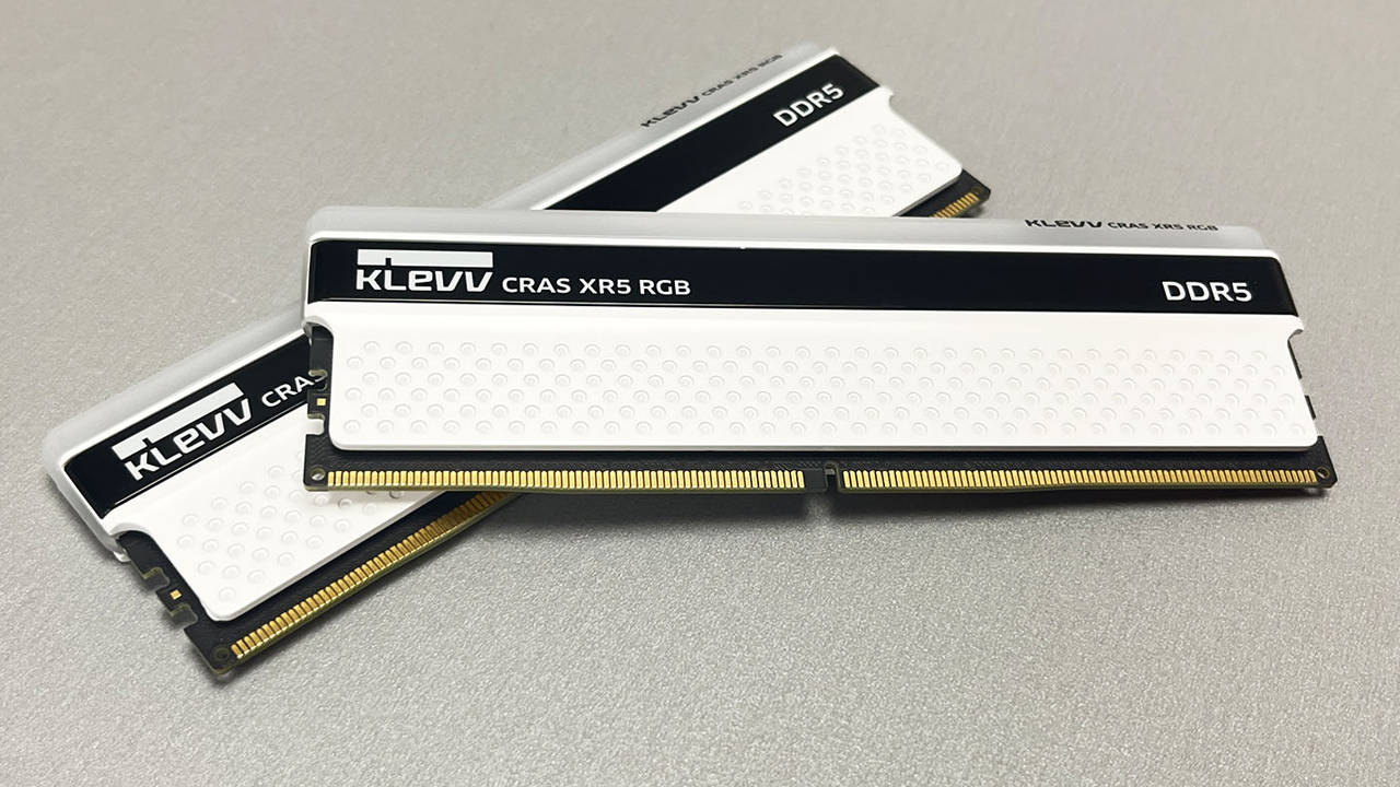 Essencore KLEVV CRAS XR5 RGB 32GB DDR5-8000 Memory Kit Review